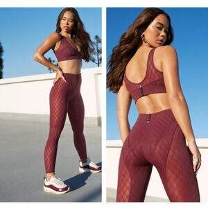 SAVAGE X FENTY PEAK PERFORMANCE HIGH-WAIST X MESH LEGGING SIZE XL NWT